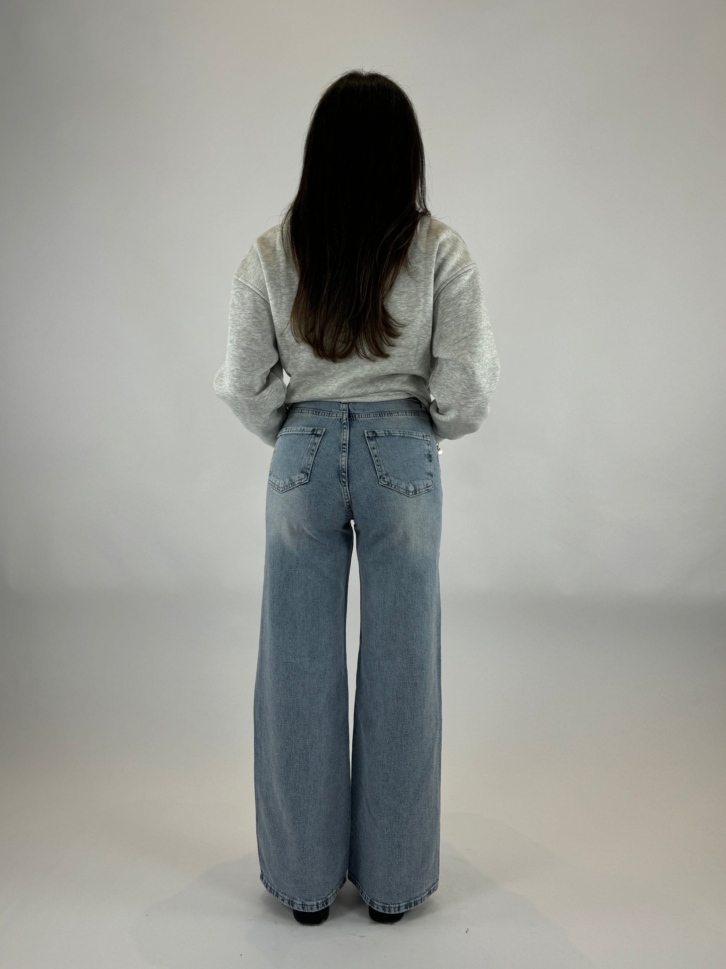 Wide-leg Jeans
